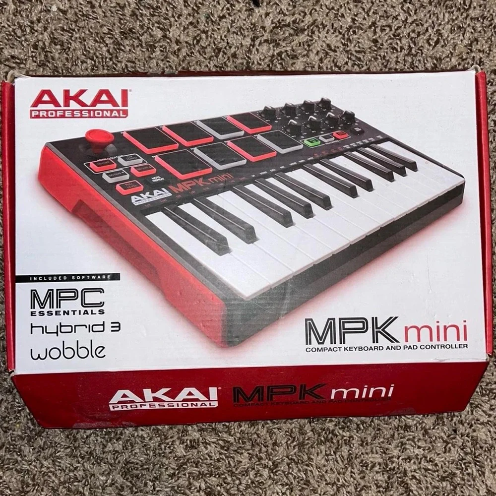 Akai midi mini keyboard. Open to offers! Brand New in the box! - Picture 1 of 3